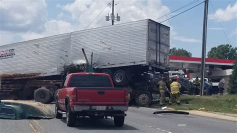 Tuesday, crews responded to a head-on crash in the southbound lane of I-7374, south of N. . Wreck on 64 today asheboro nc